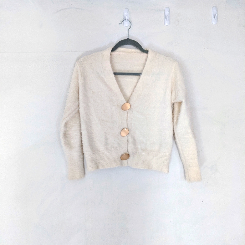 Fluffy milky white shortened cardigan sweater XS